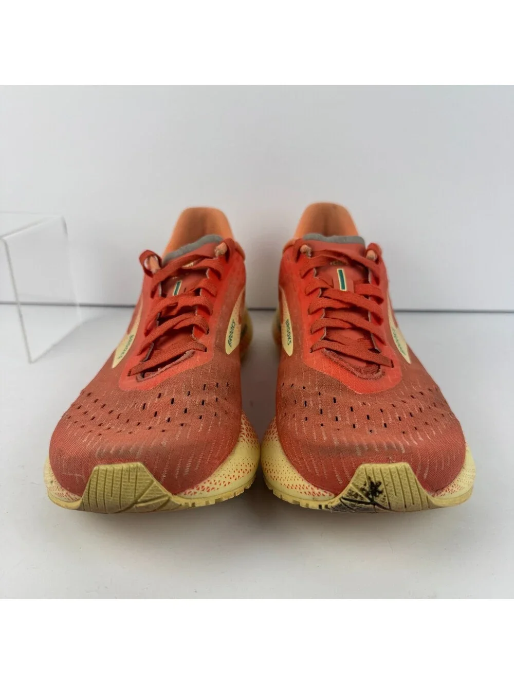 Brooks Hyperion Tempo Womens Size 8.5 B Coral Cream Running Shoes 1203281B786